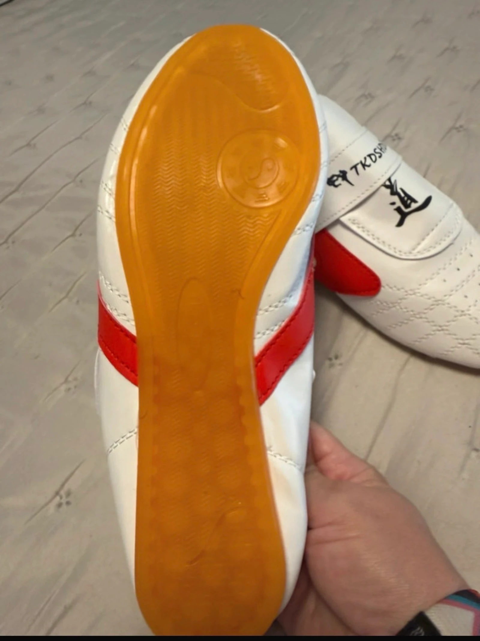 Zapatillas / Pisotones de Taekwondo / Artes Marciales - Blanco y Rojo – photo 3